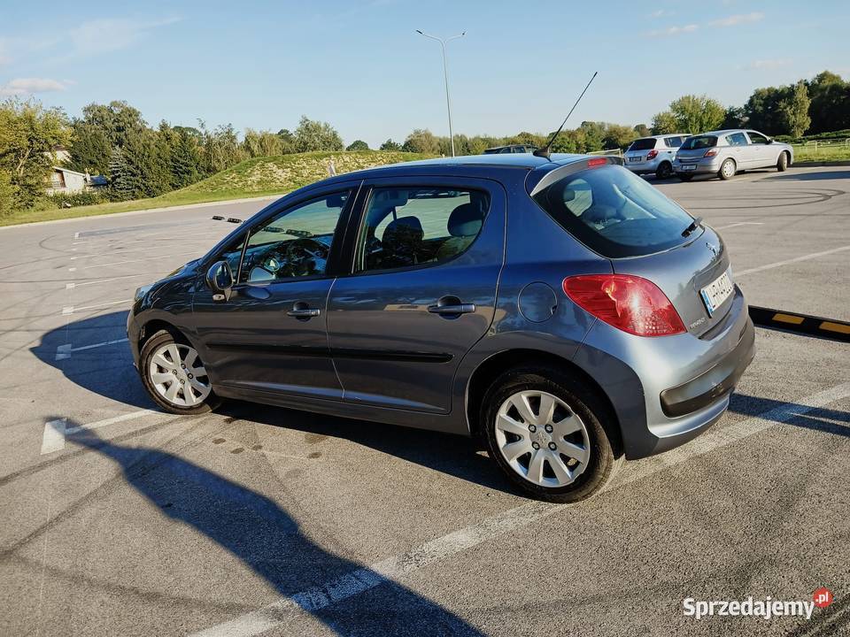 PEUGEOT 207 14 BENZYNA 185 Hrubieszów