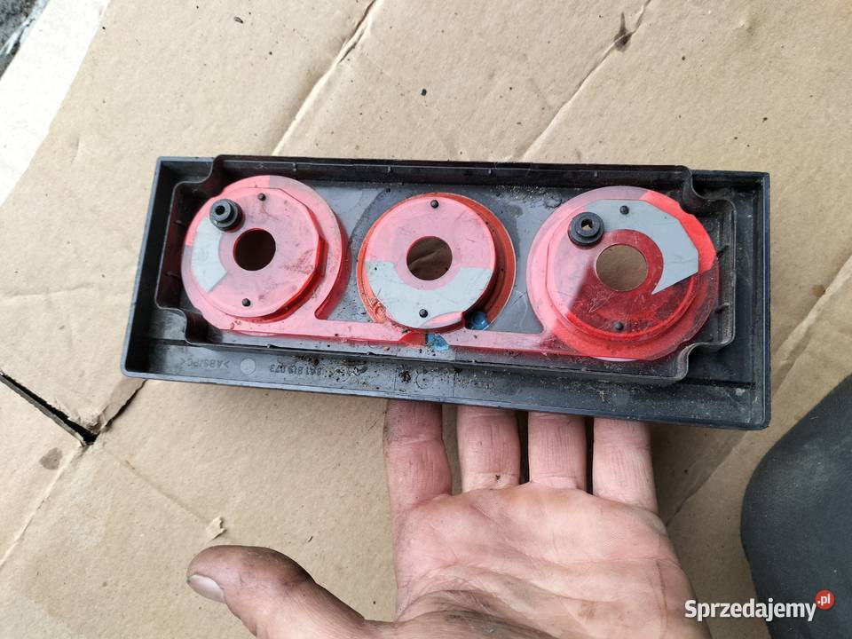 AUDI B4 80B4 NAKŁADKA NA PANEL NAWIEWU osobowe