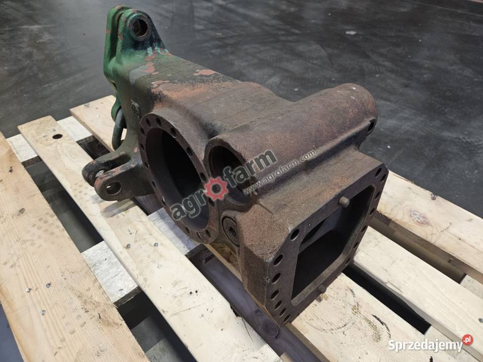 Obudowa mostu przedniego John Derre 6820 6810 Byków