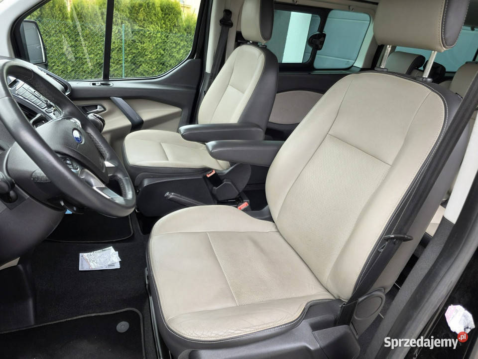Ford Tourneo Custom TITANIUM bezwypadkowy nowy lakier metallic Czarnków