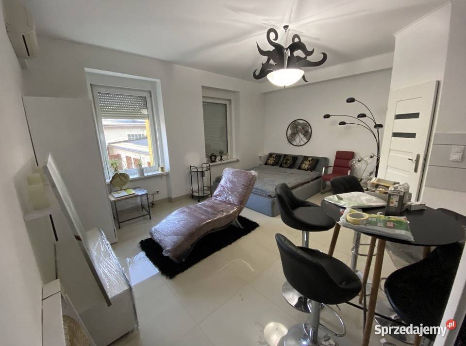 LOKAL W SUPER LOKALIZACJI VISAVI HOTEL VENEDA od ulicy Opole