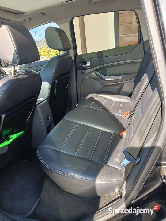 Samochód osobowy Ford Kuga 2010 sprzedam