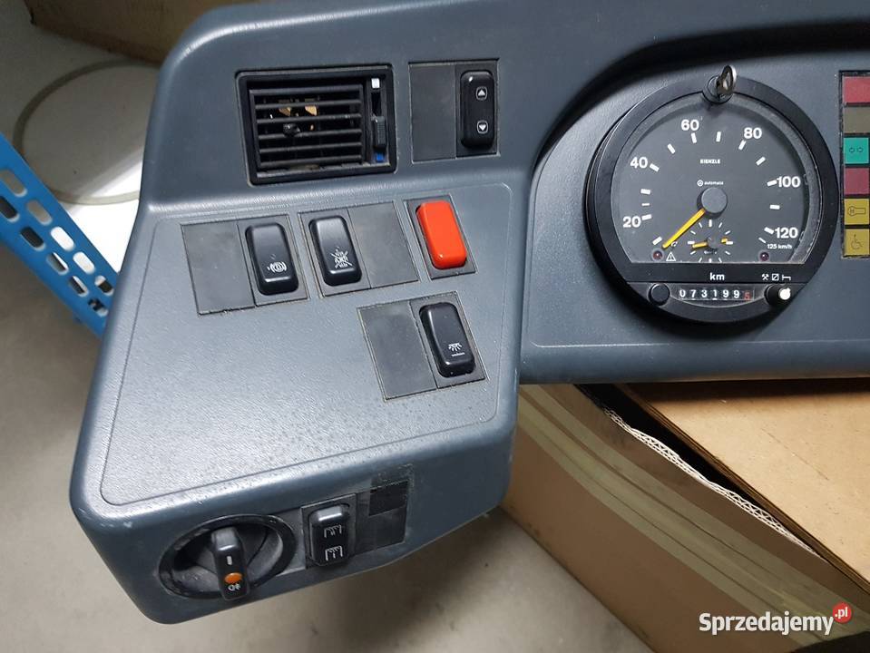 Deska rozdzielcza Solaris Urbino 18 Żukowo