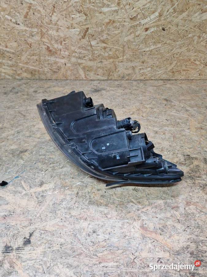 Hyundai I30 Lampa prawy przód 921022R000 Europa dolnośląskie Złotoryja sprzedam