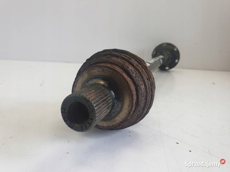 Skoda Yeti 20 TDI PRAWA PÓŁOŚ PÓŁOŚKA prawa tył Janów