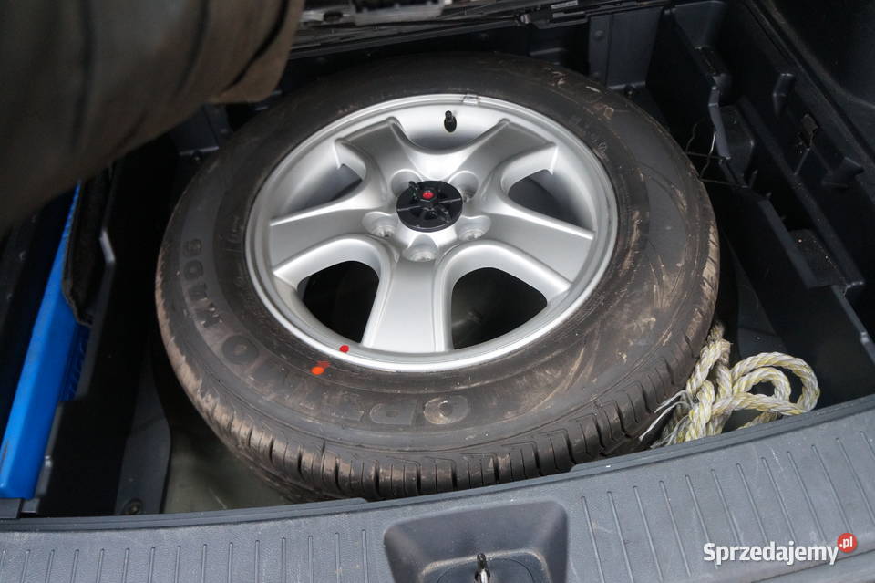 KIA SPORTAGĘ 20 BENZYNA 141 Rok produkcji 2005 Częstochowa sprzedam