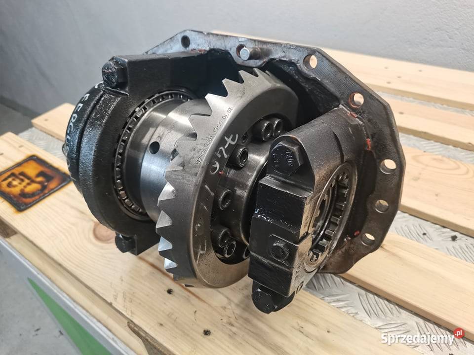 Atak kompletny Maseey Ferguson 7480 Dana 13X30 Rolnictwo