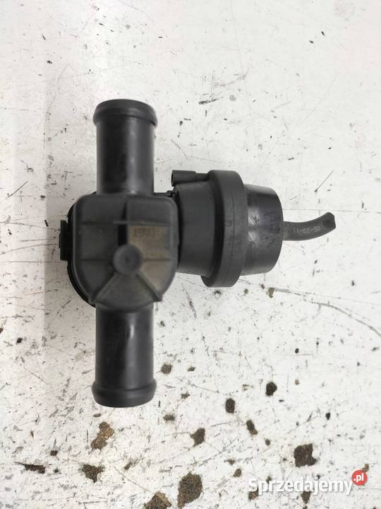 POMPA WODY ZAWÓR OBIEGU 1J0819809 Audi A4 IV osobowe Pompy wody świętokrzyskie