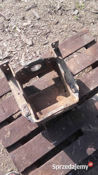 wspornik przedniej osi zetor 3011 warmińsko-mazurskie Młynary sprzedam