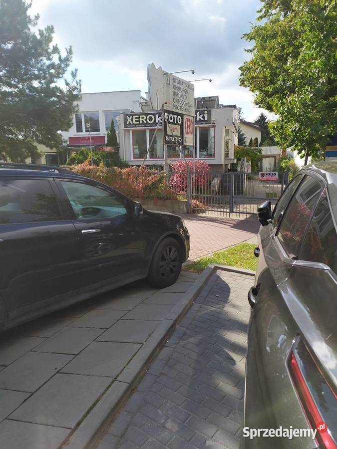 Sprzedam LOKAL UŻYTKOWY Łomianki Centrum Ilość pomieszczeń 2