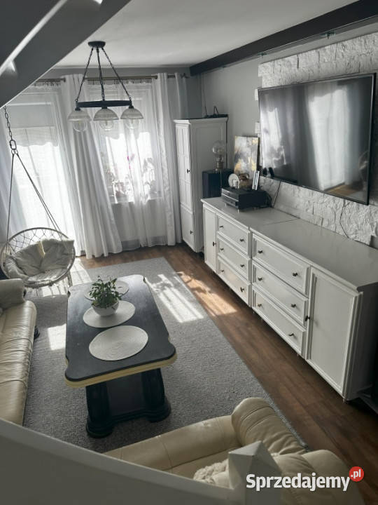 Mieszkanie dwupozimowe w centrum JelczaLaskowic Rok budowy 2008 Mieszkania Jelcz-Laskowice