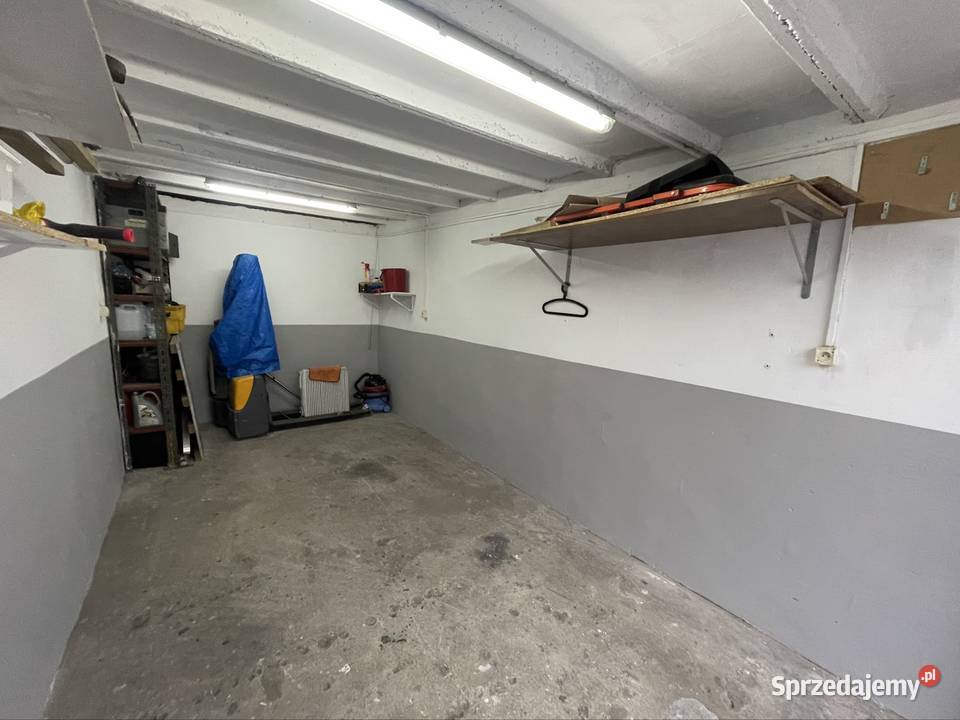 Garaż Legnica Piekary C na piętrze
