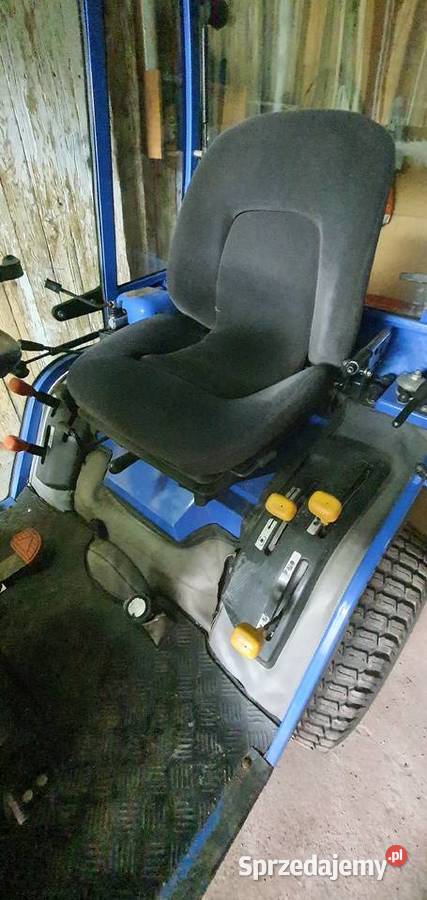 Traktor ISEKI TXG23 ciągnik 4x4 kabina kubota Dobra