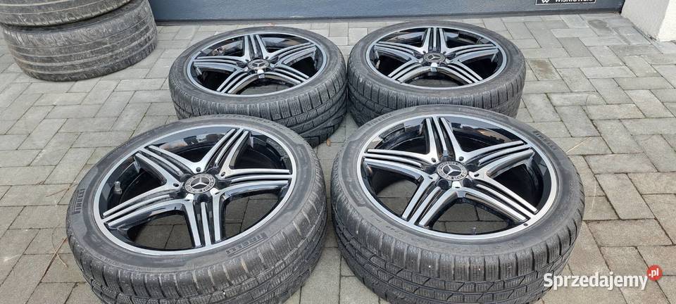 A KLASA 176 CAL 117 KOŁA AMG Kielce