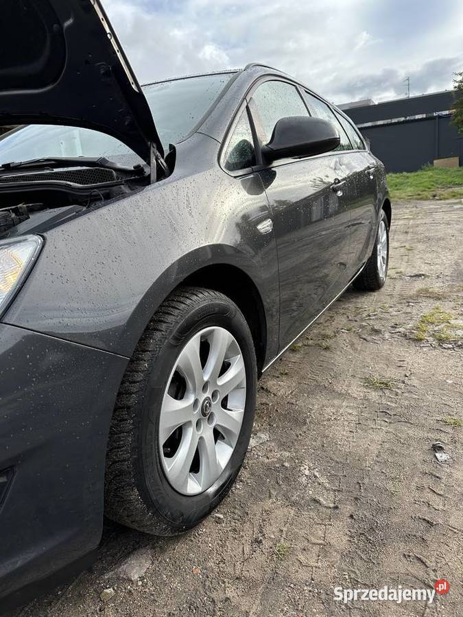 Opel Astra J 14 turbo kombi Kołobrzeg