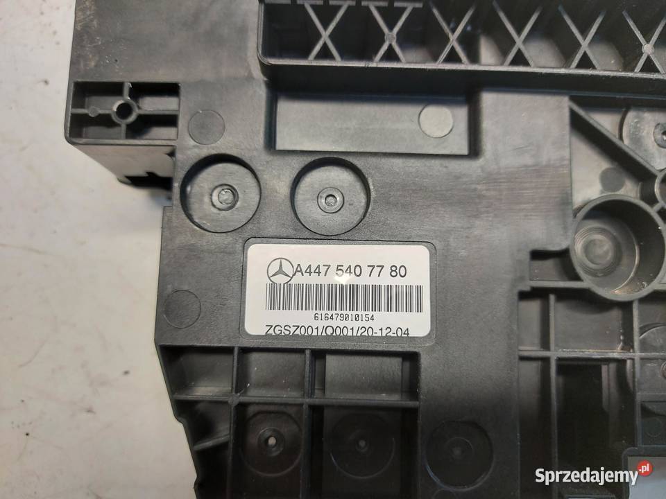 Mercedes EQV w447 Vklasa skrzynka bezpieczników