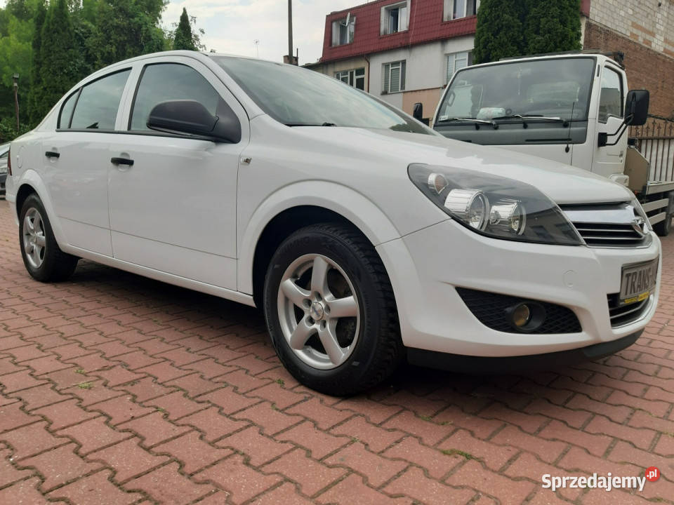 Opel Astra 16 Benzyna Klima Oryginalny Przebieg serwisowany w ASO lubelskie