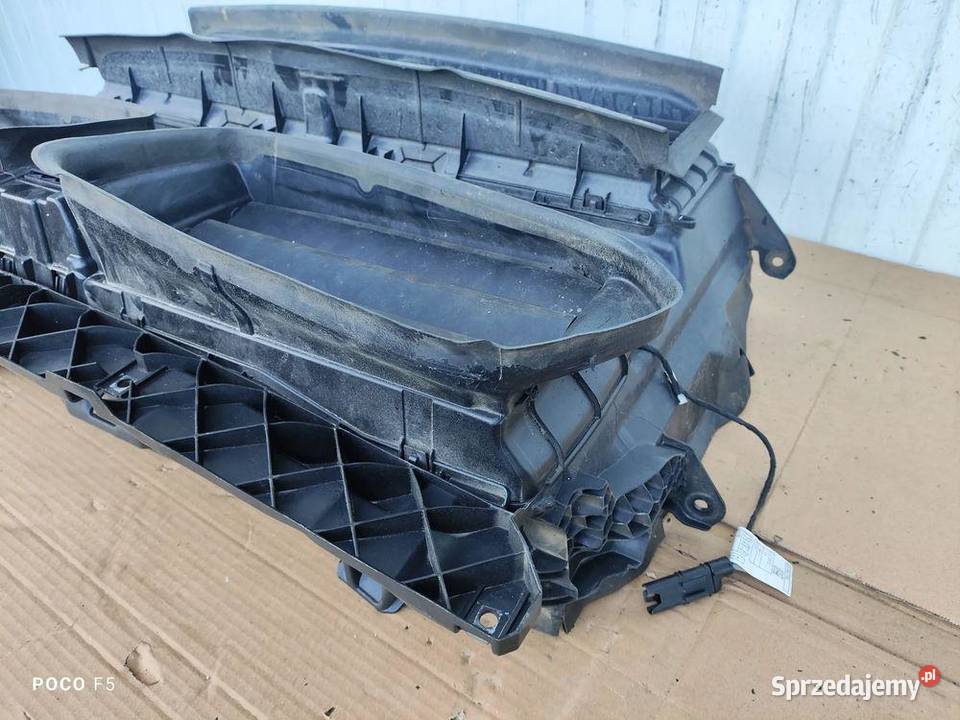 BMW X2 F39 KIEROWNICA POWIETRZA WZMOCNIENIE