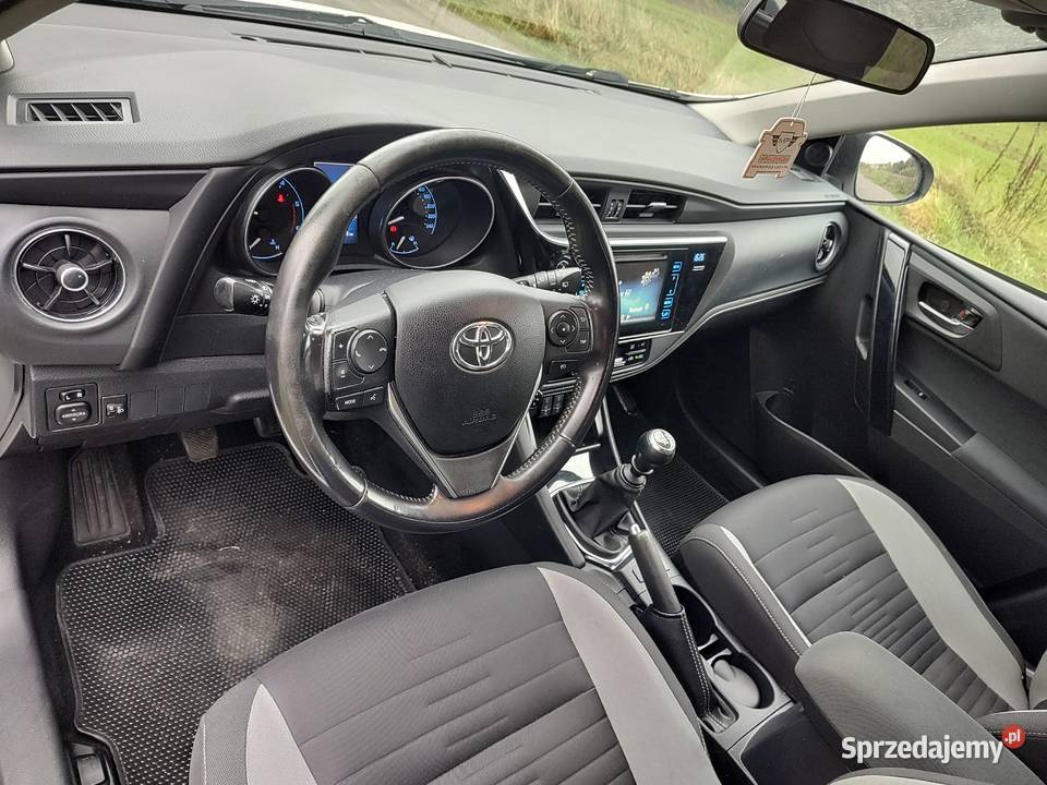 TOYOTA AURIS 16 D4D manualna wielkopolskie Leszno