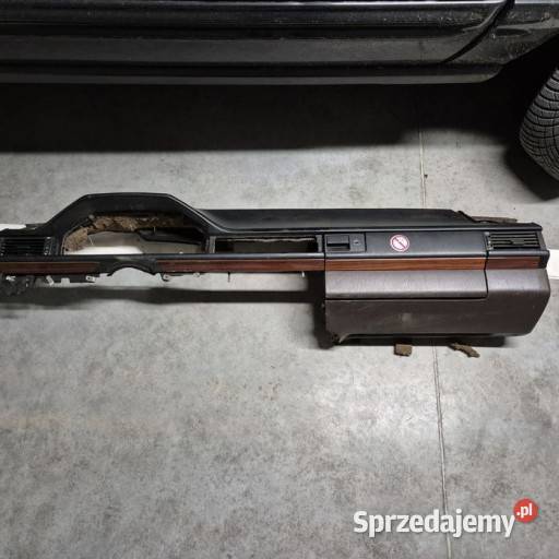 Mercedes 124 w124 deska czarna brąz nie popekana Koszalin