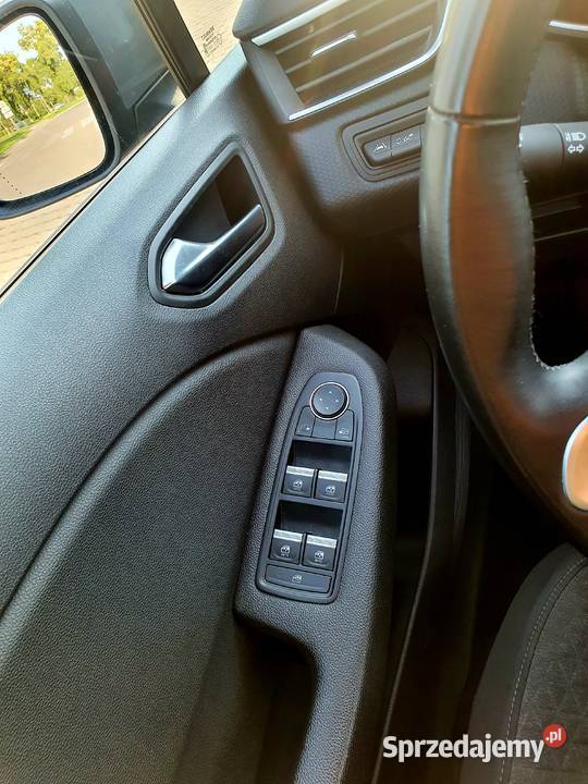 Renault Clio 10 TCe Zen Warszawa