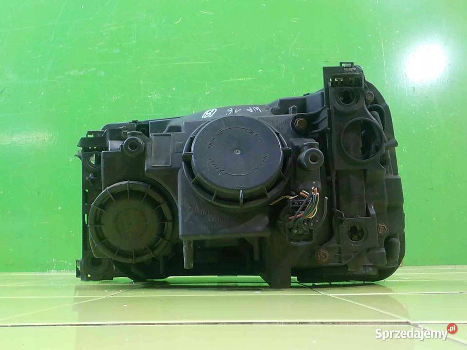 RANGE ROVER SPORT I 05r XENON lampa prawa przod Suków