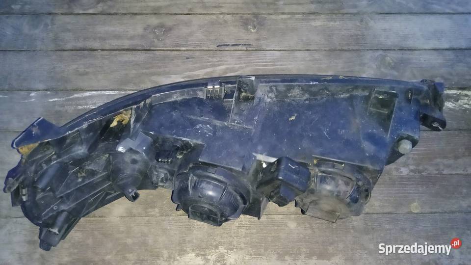 Lampa Volvo S60 prawy przód Anglik obudowa Lublin