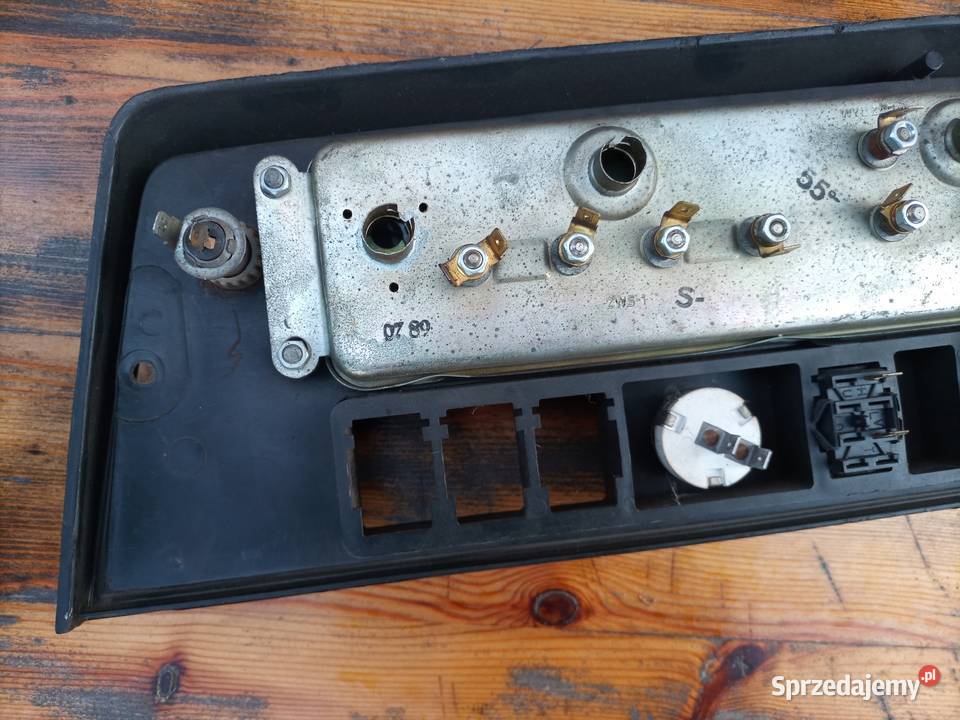 Konsola Kokpit Deska Rozdzielcza Żuk Konin sprzedam