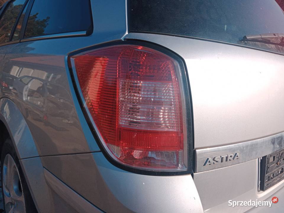 Lampy tył opel astra h Dębno