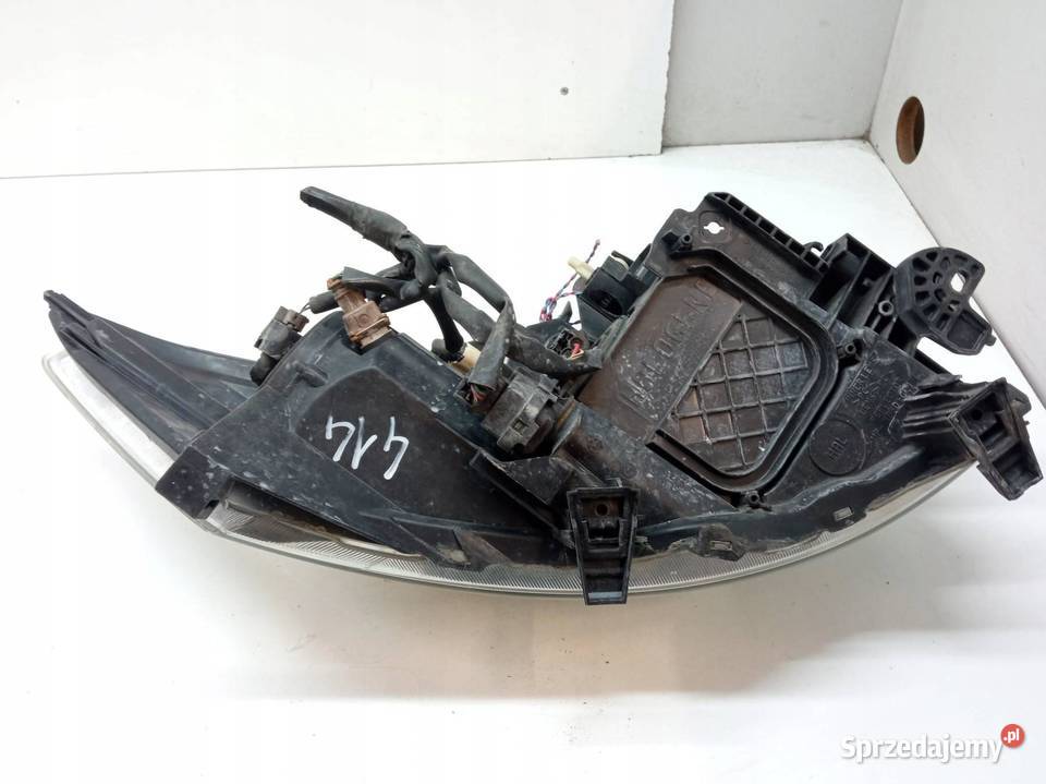 LAMPA PRZÓD LEWA EU SOCZEWKA 8117002460 Toyota osobowe