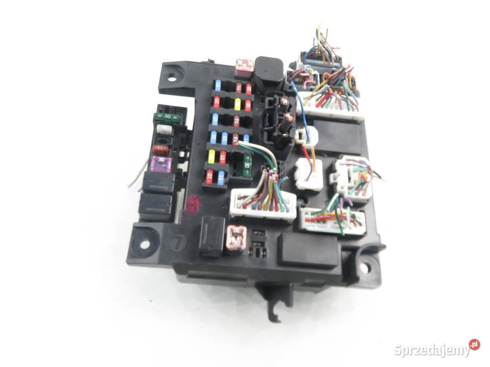 BSI MITSUBISHI LANCER VIII 16 MIVEC 4A92 osobowe Skrzynki bezpieczników małopolskie