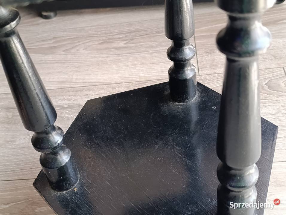 kwietnik stolik czarny słupek Poznań