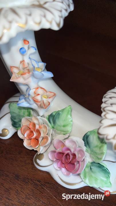 Świecznik z kwiatkami Sygnowany Może ktoś zna tę Porcelana i szkło Gdańsk
