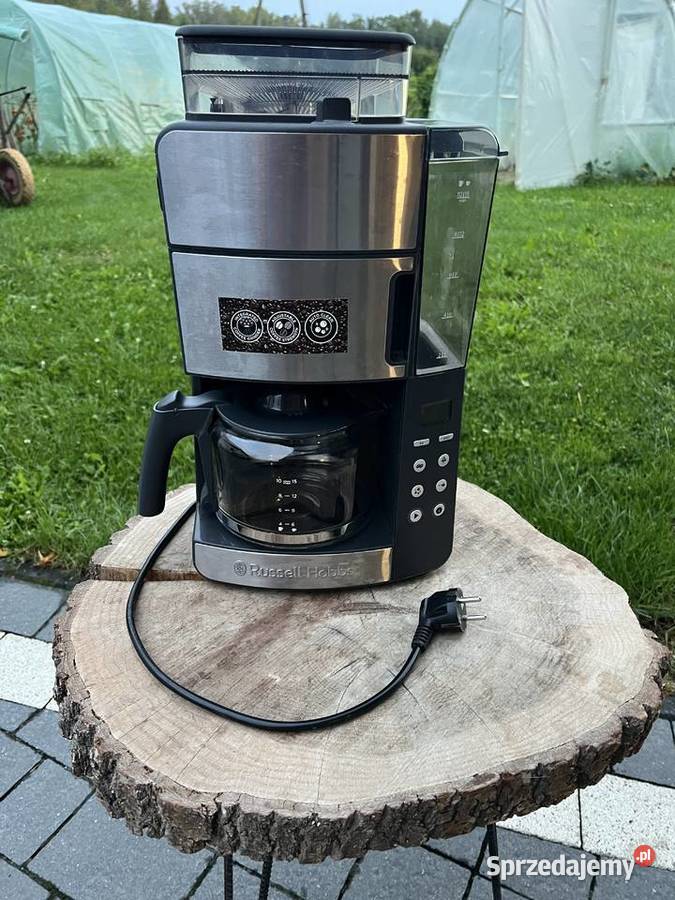 Ekspres do kawy Russell Hobbs z młynkiem Izdebnik