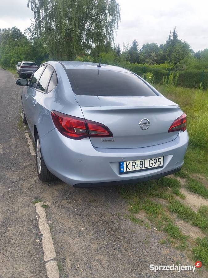 Astra j 2016 16 benzyna 178 000 przebieg Gorzyca sprzedam