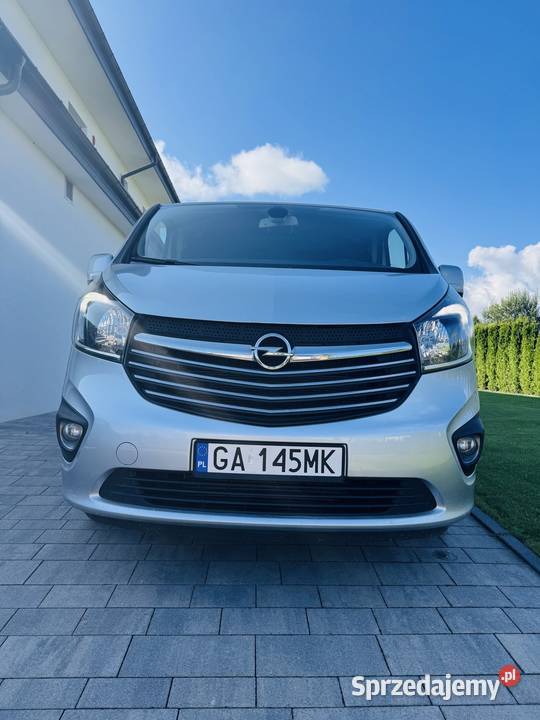 Opel Vivaro Salon 9 osobowy Kamera elektryczne lusterka pomorskie