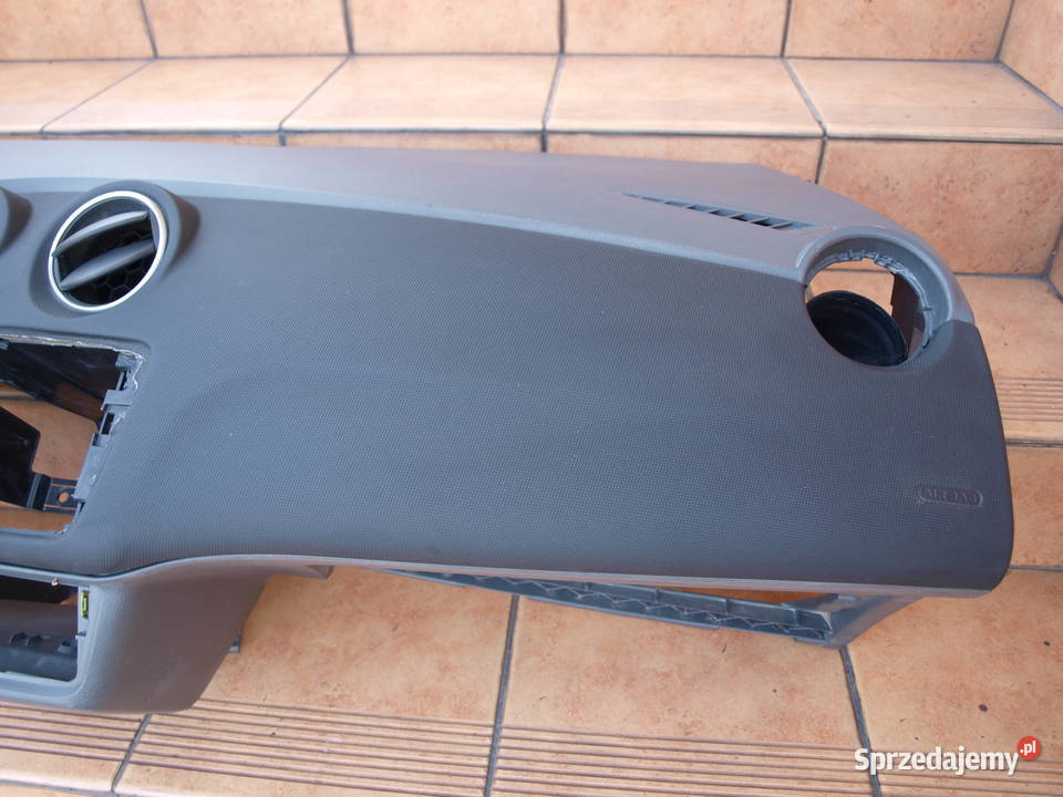 Seat ibiza konsola deska rozdzielcza 2008 2016r osobowe