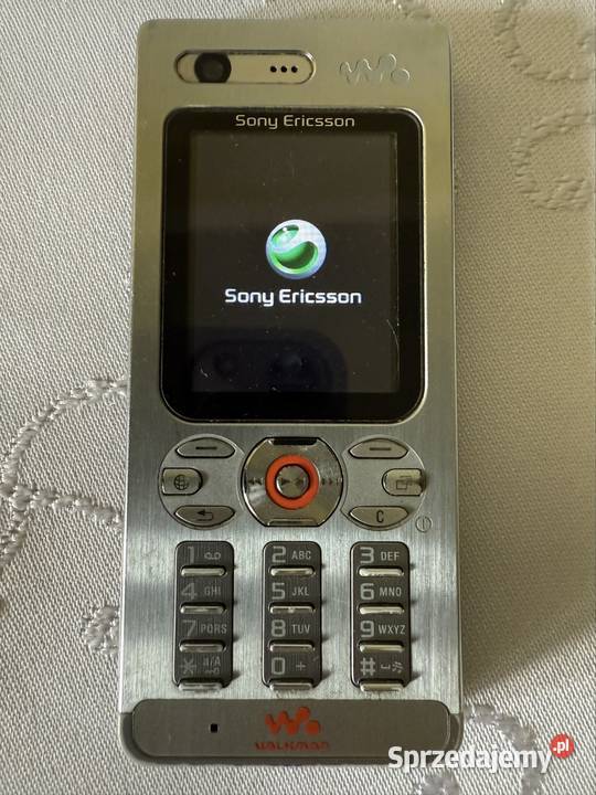 Sony Ericsson W880i Walkman telefon retro z Czerwionka-Leszczyny