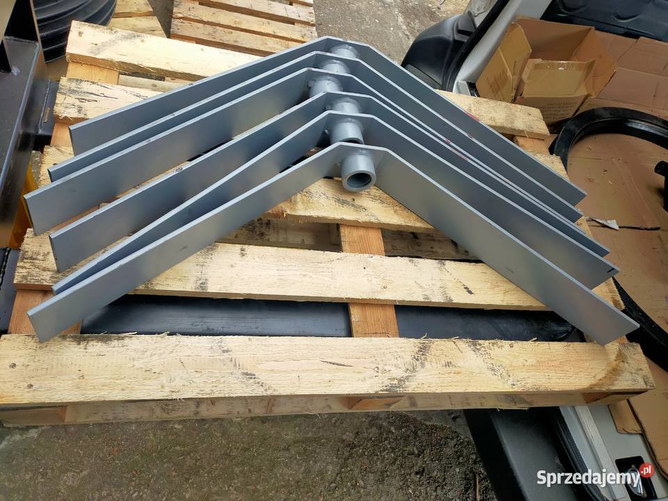 Wspornik siłownika wywrotu przyczepa