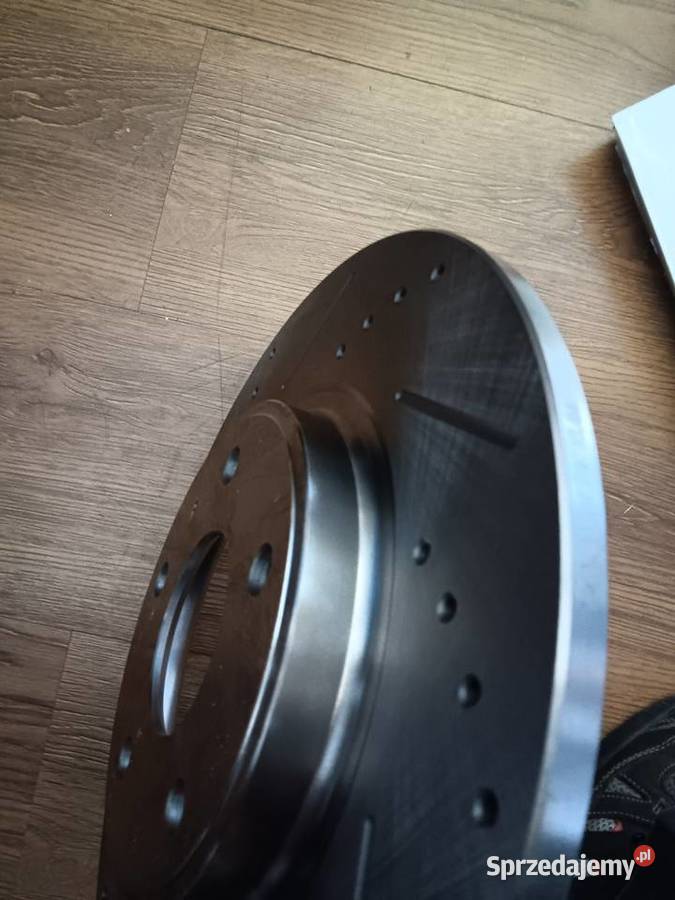NOWE TARCZE TYLNE 328 MM CHRYSLER TCDODGE GC Rok produkcji 2012 Tarcze hamulcowe Kawnice