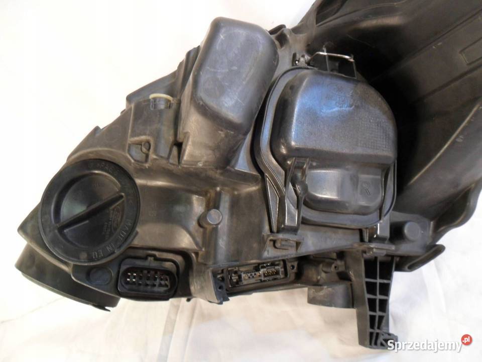 REFLEKTOR PRZÓD STRONA PRAWA FORD C II Nowy Tomyśl