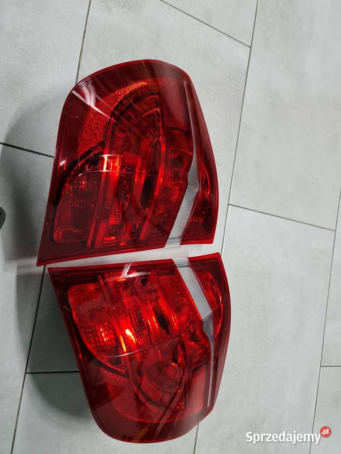 Klosze lamp tył BMW X3 F25 lewa prawa Pleśna sprzedam