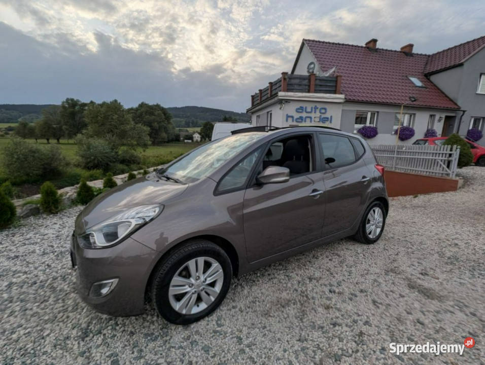 Hyundai ix20 16 benzyna Bogata wersja kamera nieuszkodzony Kamienna Góra sprzedam