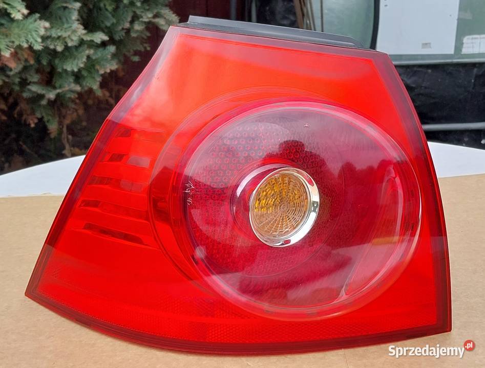 LAMPA LEWA TYŁ TYLNA VW GOLF V 1K6945111C Mielęcin