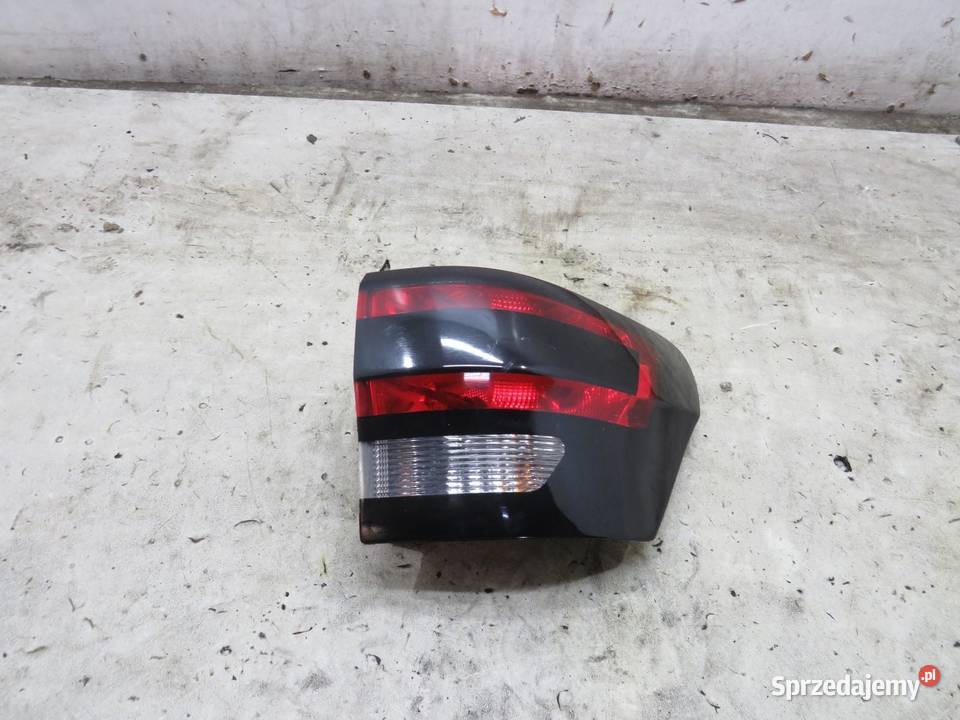 LAMPA PRAWA TYLNA TYŁ EUROPA JEEP WK2 55079420A