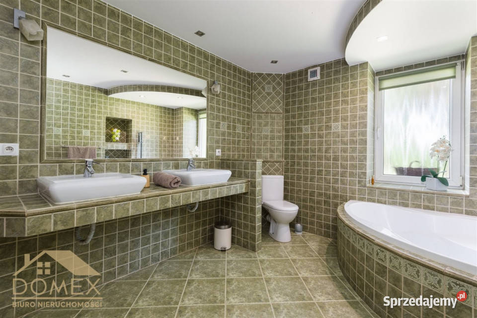 sprzedaży domu wolnostojącego 270m2 Świerklany