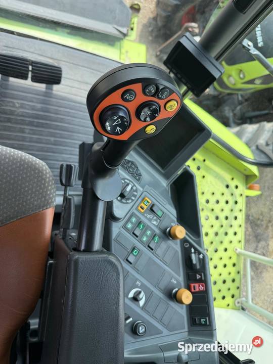 Kombajn zbożowy Claas Lexion 560 heder V750 pro Nowa Ruda