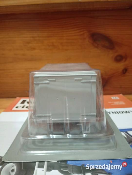 ROBUR LO 3000 Skrzyniowy deagostini 143 Kultowe mazowieckie sprzedam