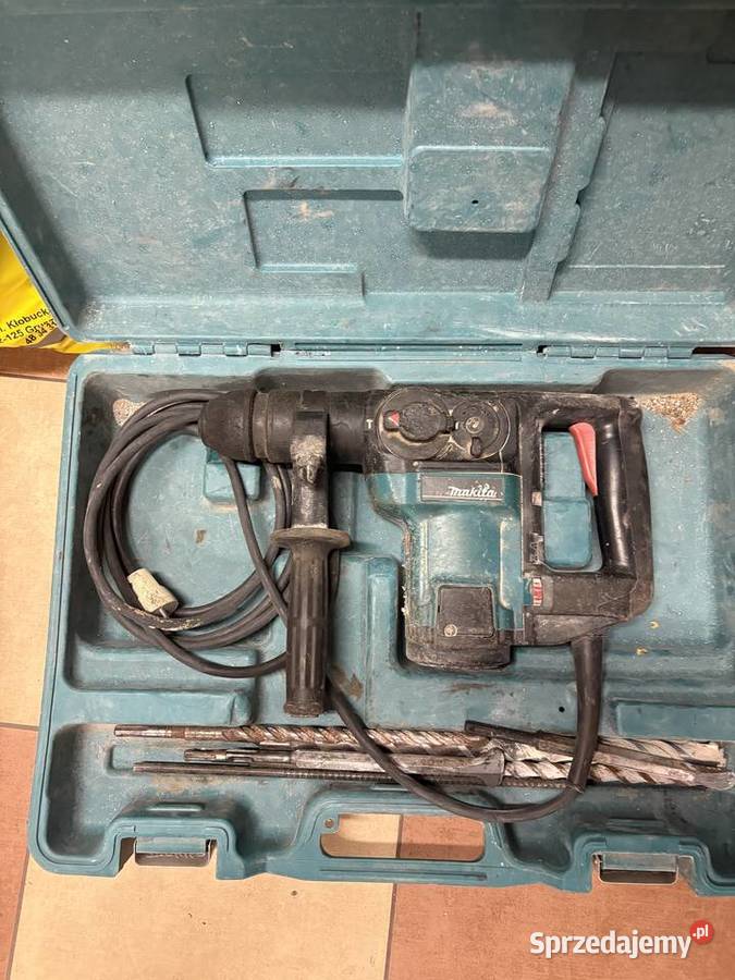 Makita młotowiertarka HR3000c