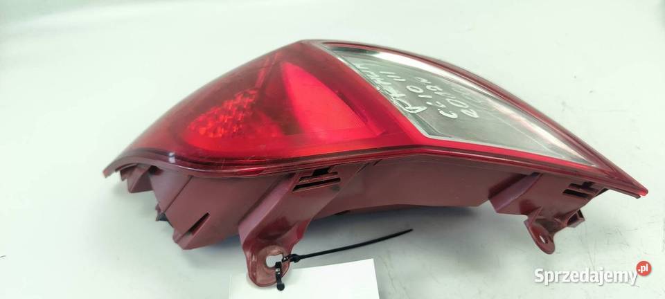 LAMPA PRAWA TYŁ RENAULT CLIO III 8200886946 Lipno